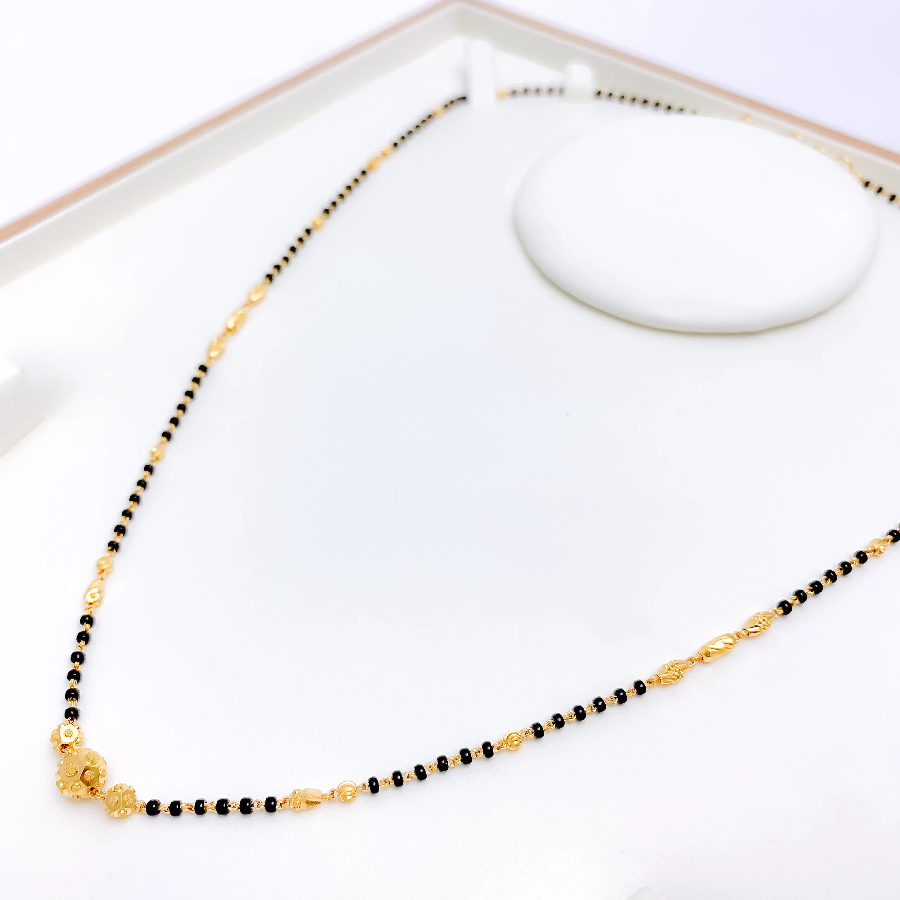 Accented Orb Mangalsutra