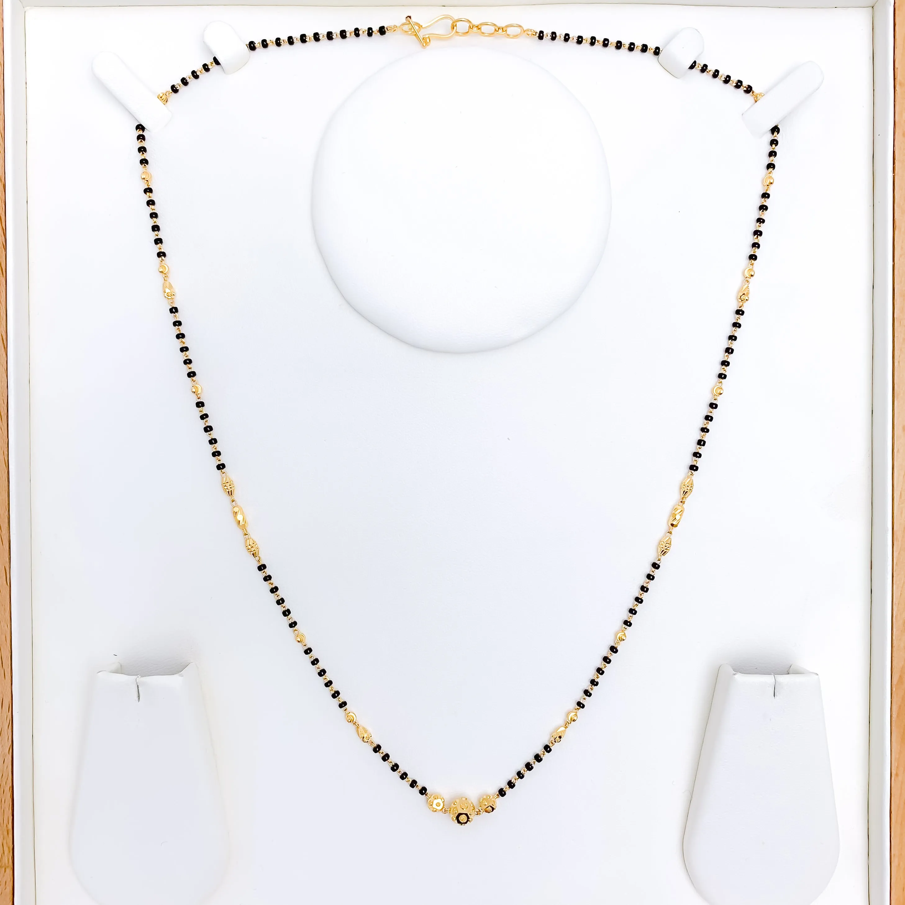 Accented Orb Mangalsutra