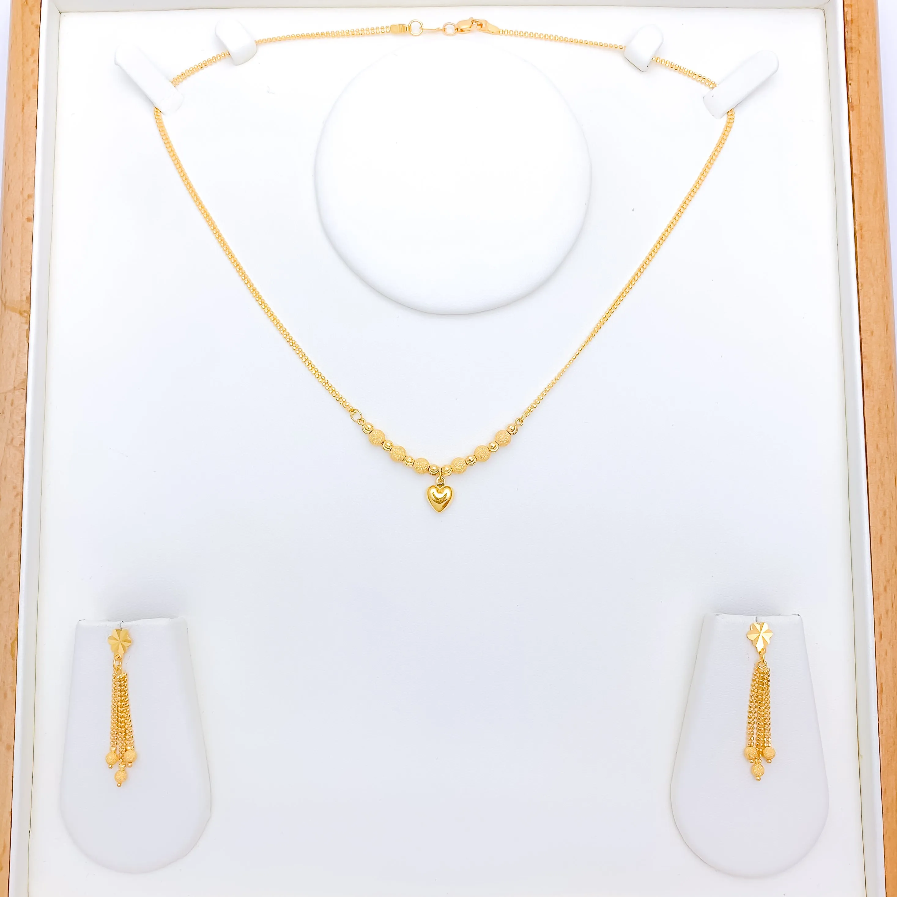 Alternating Bead Necklace Set