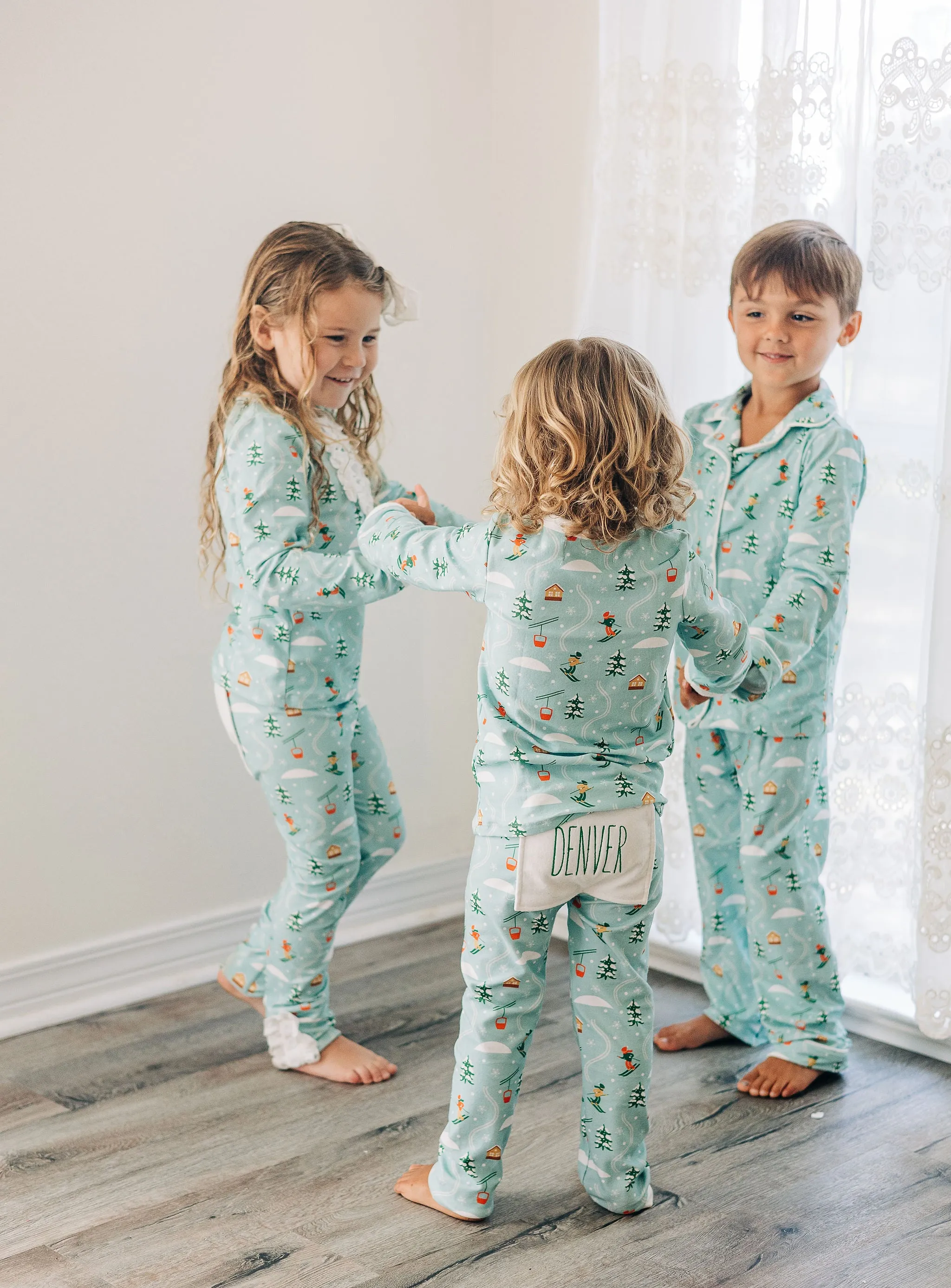 Buttflap PJs - Ski Chalet