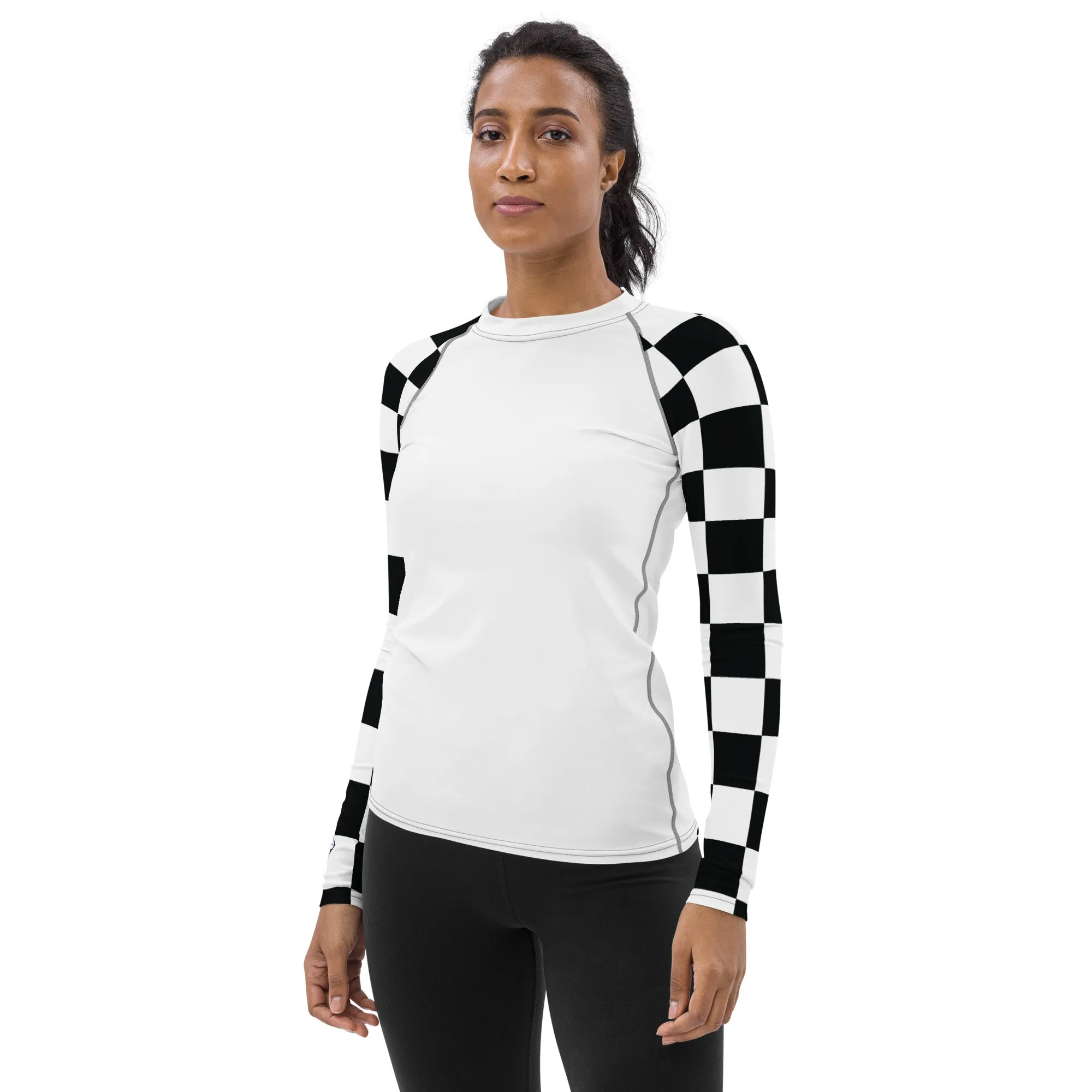 Chic Combat Gear: Women's Checkered BJJ Rash Guard - Blanc