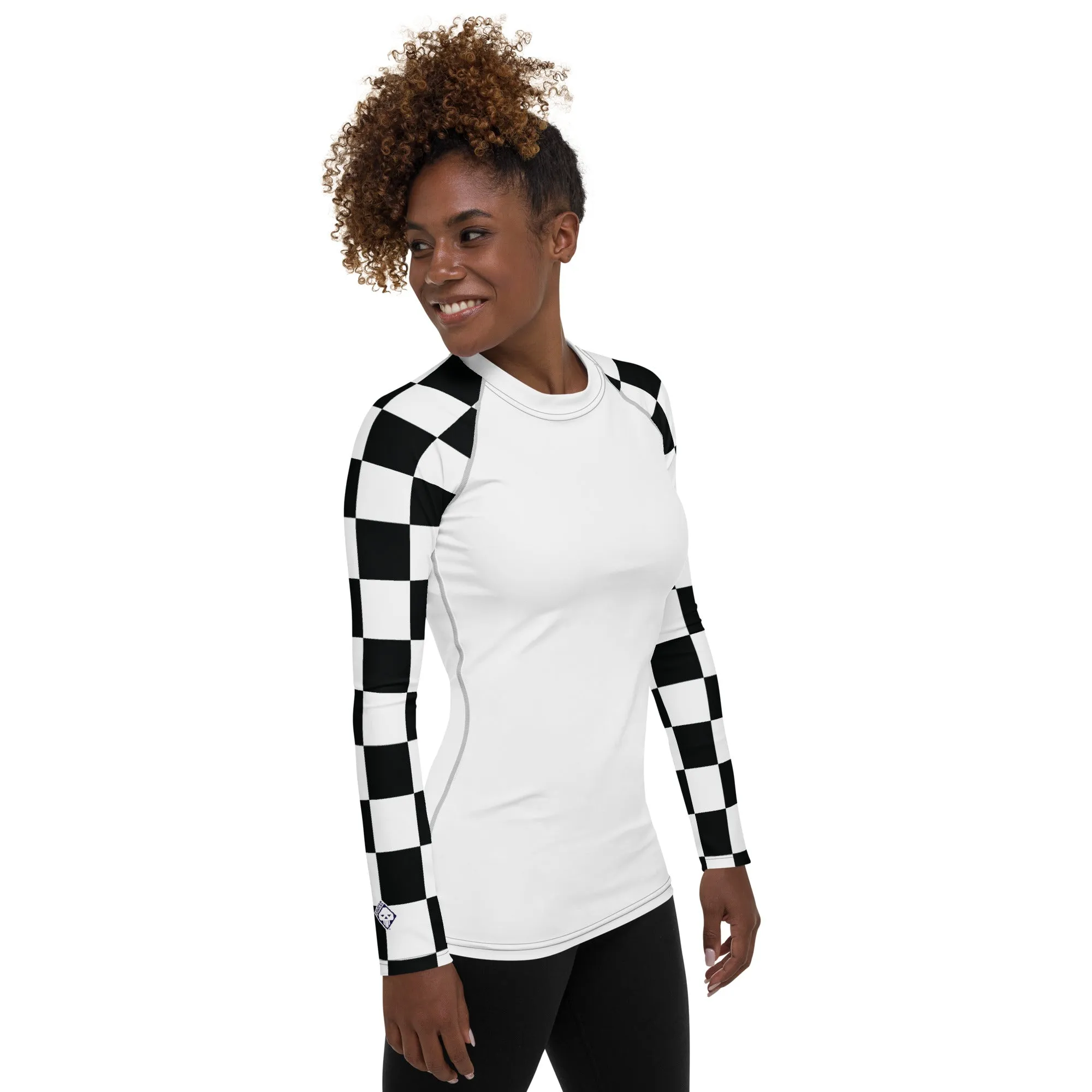 Chic Combat Gear: Women's Checkered BJJ Rash Guard - Blanc