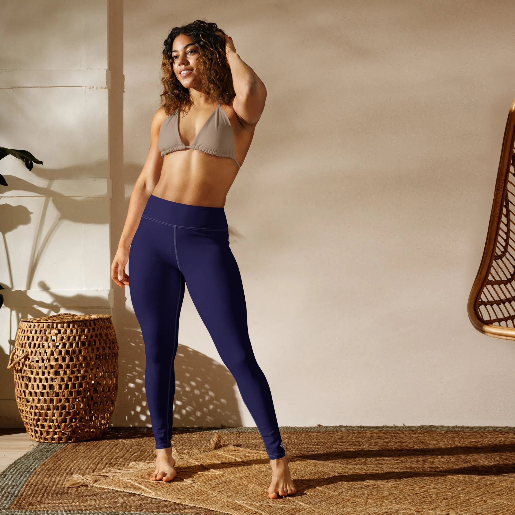 Classic Active Wear: Solid Color Leggings for Women - Midnight Blue