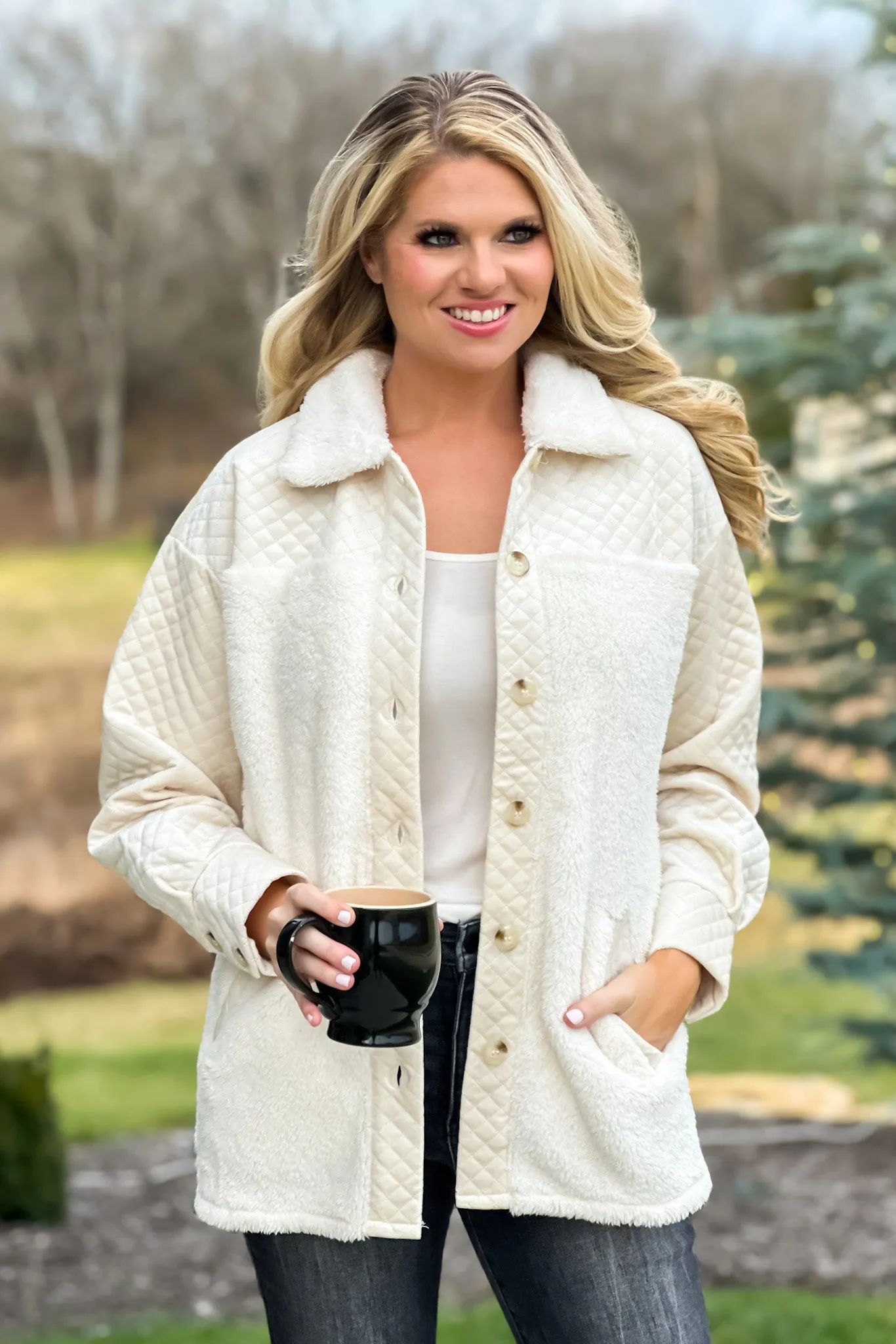 Comfy Strolls Quilted Velvet/Sherpa Shacket : Cream