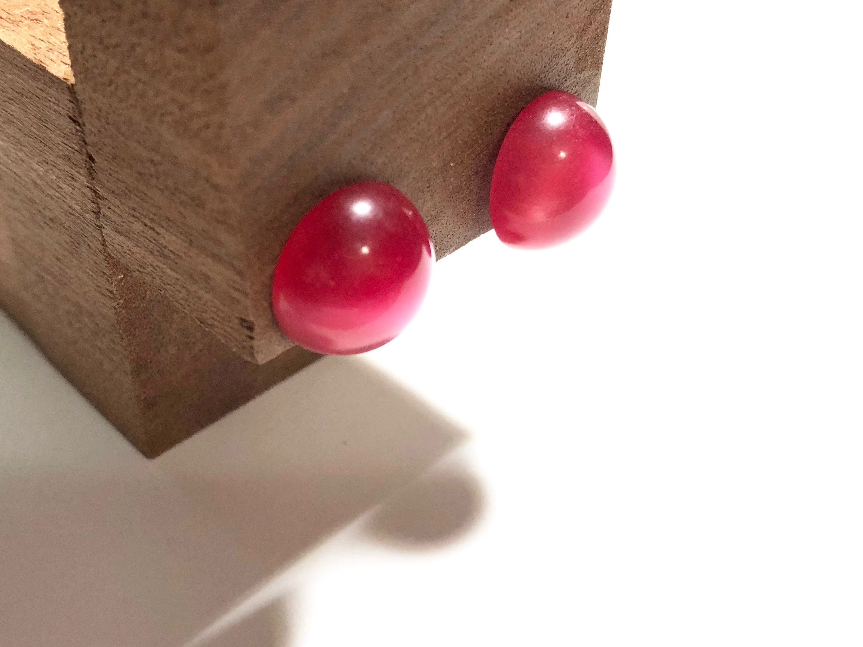 Cranberry Pink Moonglow Retro Button Stud Earrings