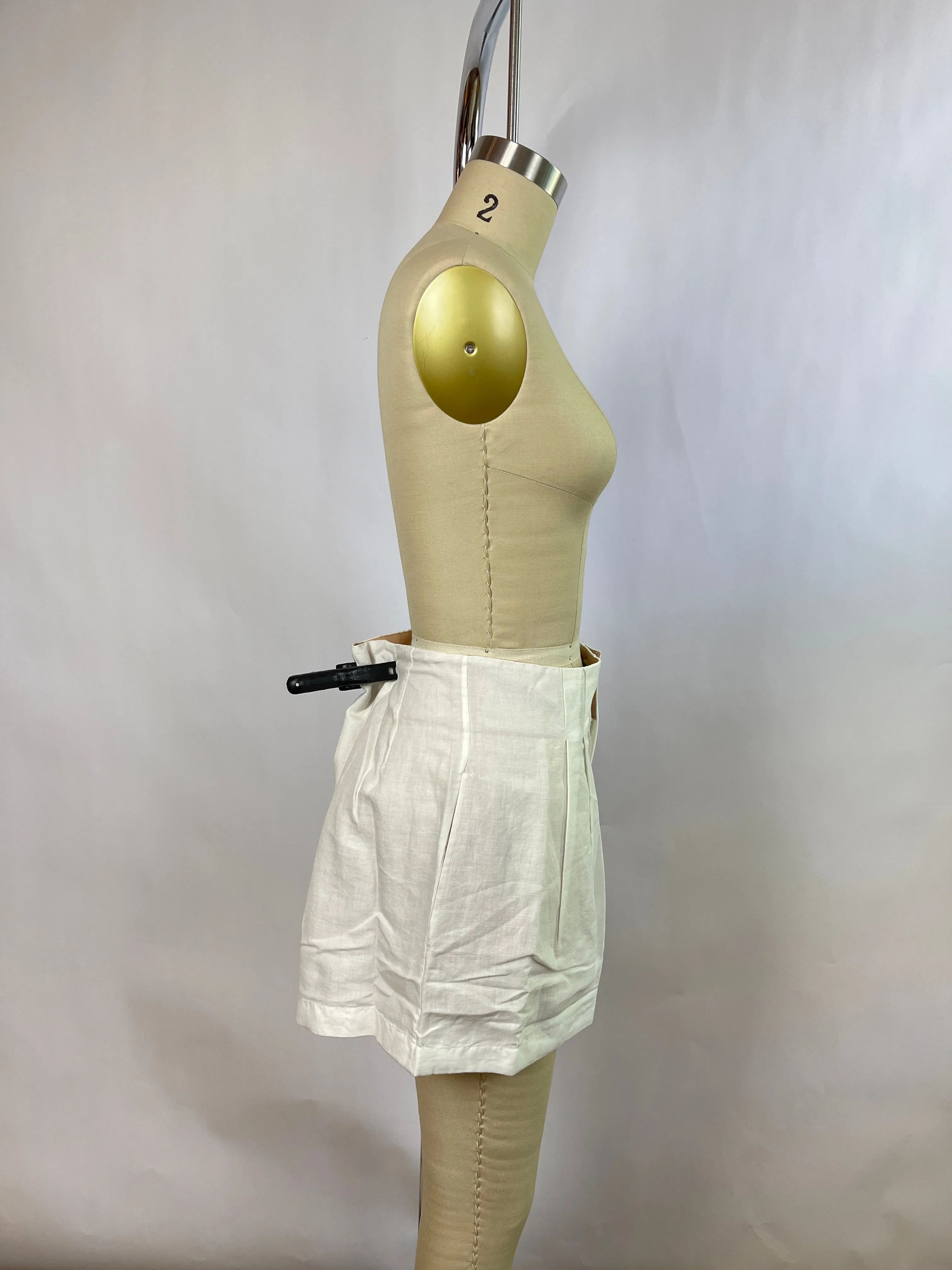 Doen Larue Short in Salt (10/L)