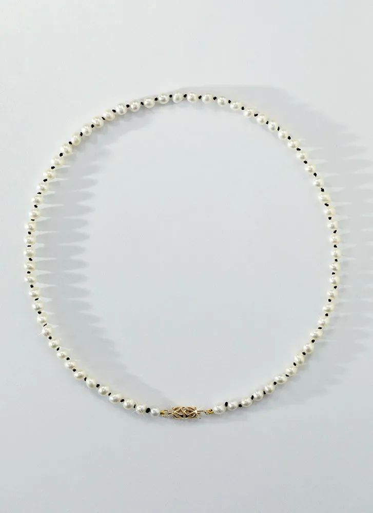 Ishtar pearl necklace 14k gold