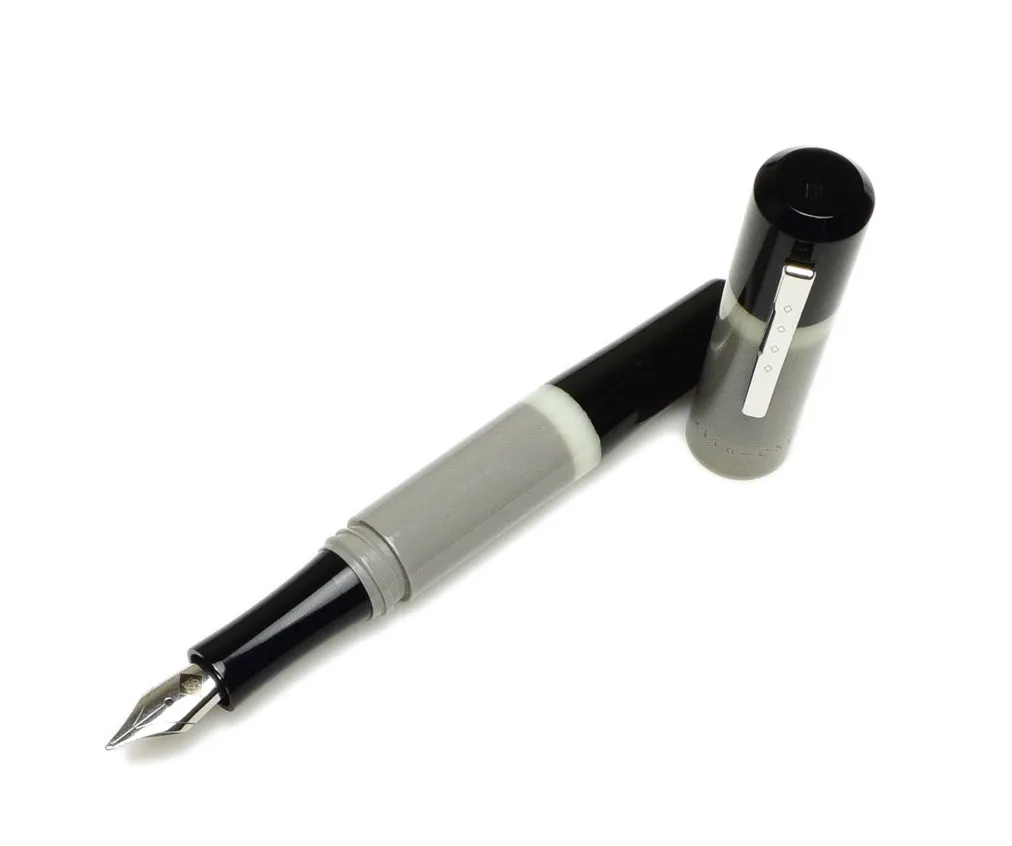 Model 19 Fountain Pen - GCB