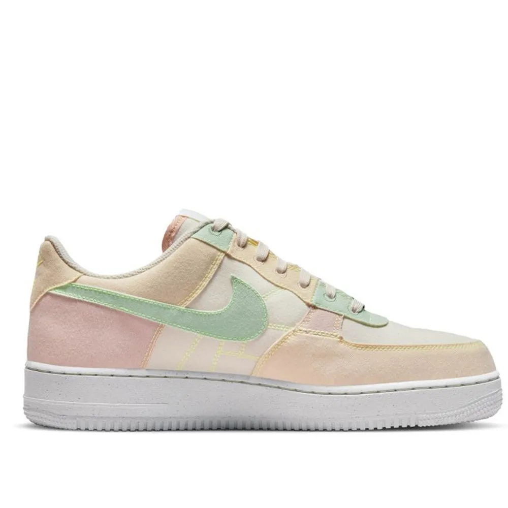 Nike Men's Air Force 1 '07 LX Next Nature