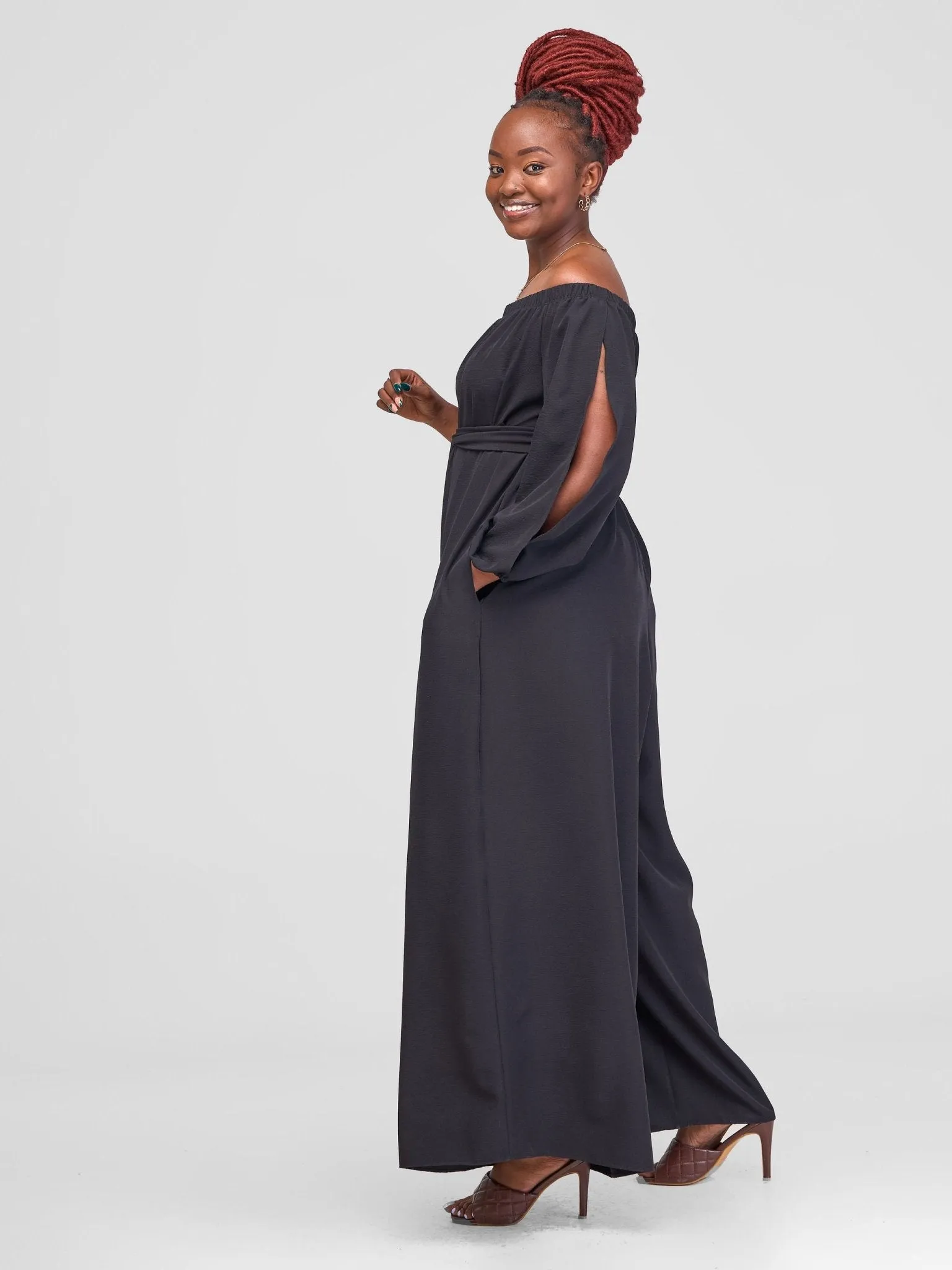 Vivo Yumi Off Shoulder Jumpsuit  - Black (Plain Belt)