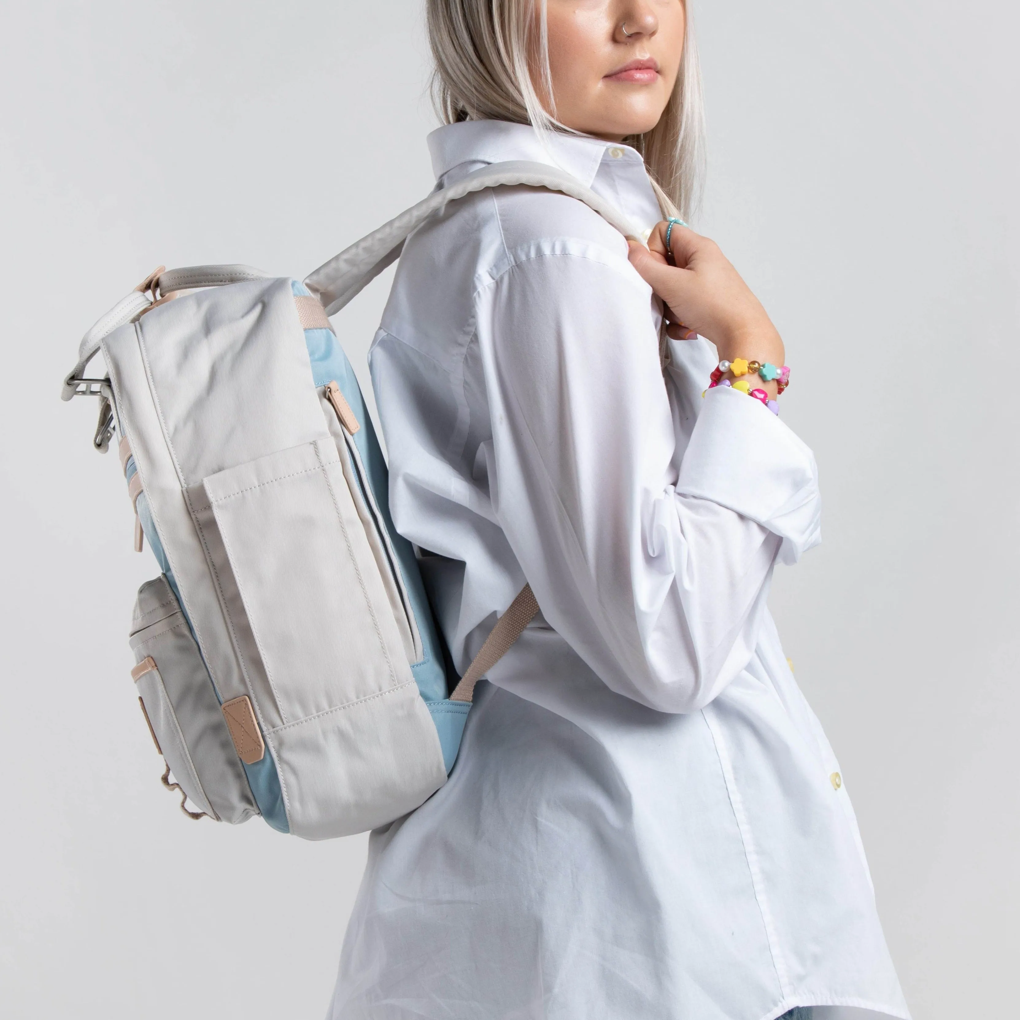 Wimbledon Backpack - Cream with Light Blue